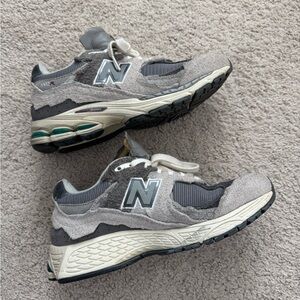 New Balance 2002R protection pack rain cloud